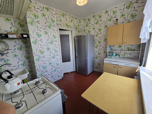 Продам однокомнатную (1-комн.) квартиру, Героев Сталинграда ул, 5, Симферополь г