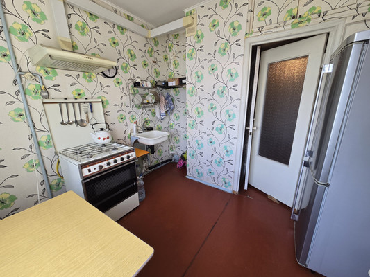 Продам однокомнатную (1-комн.) квартиру, Героев Сталинграда ул, 5, Симферополь г