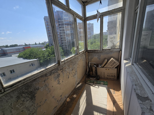 Продам однокомнатную (1-комн.) квартиру, Героев Сталинграда ул, 5, Симферополь г