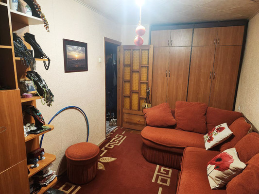 Продам трехкомнатную (3-комн.) квартиру, Киевская ул, 161, Симферополь г