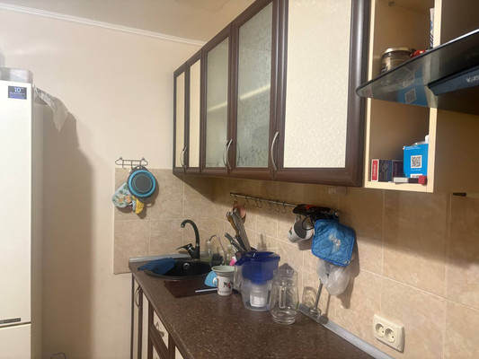 Продам двухкомнатную (2-комн.) квартиру, Русская ул, 103б, Симферополь г