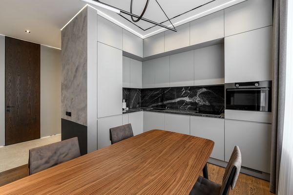 Продам трехкомнатную (3-комн.) квартиру, Попова ул, 18, Екатеринбург г