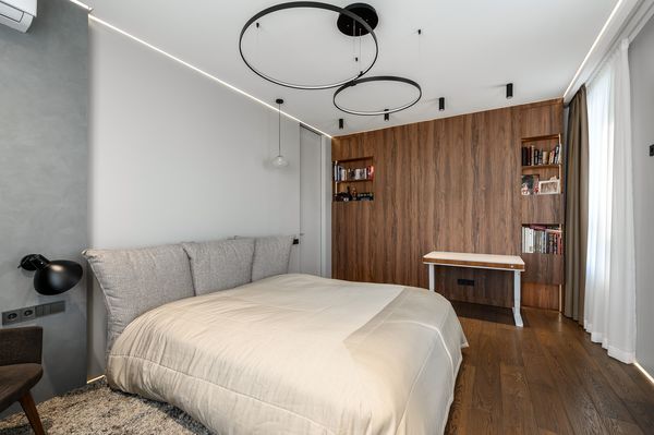 Продам трехкомнатную (3-комн.) квартиру, Попова ул, 18, Екатеринбург г