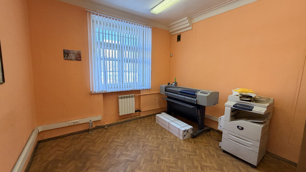 Продам трехкомнатную (3-комн.) квартиру, Горького ул, 35, Малино рп