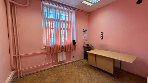 Продам трехкомнатную (3-комн.) квартиру, Горького ул, 35, Малино рп