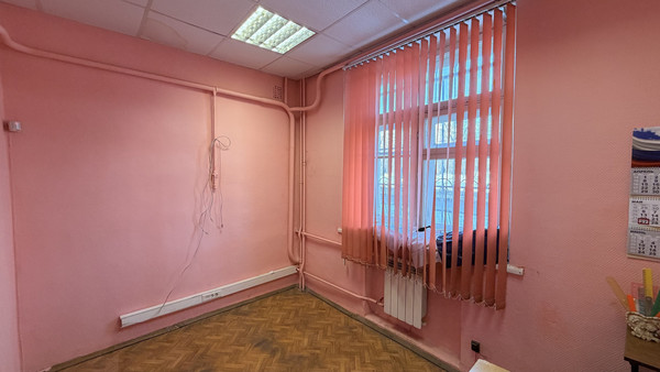 Продам трехкомнатную (3-комн.) квартиру, Горького ул, 35, Малино рп