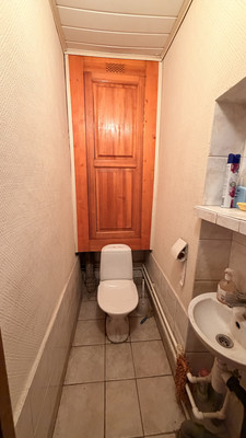 Продам трехкомнатную (3-комн.) квартиру, Горького ул, 35, Малино рп