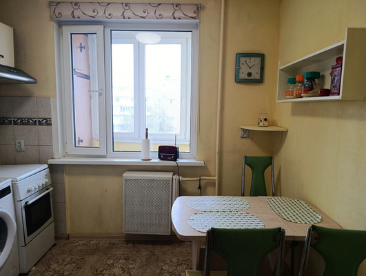 Продам трехкомнатную (3-комн.) квартиру, Профессора Севастьянова ул, 33, Калининград г