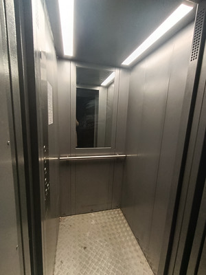 Продам трехкомнатную (3-комн.) квартиру, Профессора Севастьянова ул, 33, Калининград г