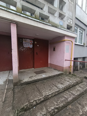 Продам трехкомнатную (3-комн.) квартиру, Профессора Севастьянова ул, 33, Калининград г