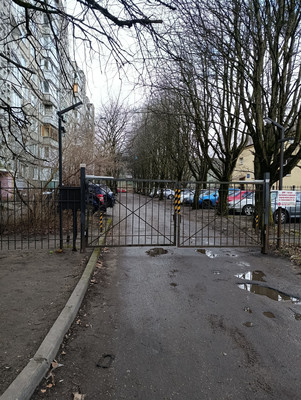 Продам трехкомнатную (3-комн.) квартиру, Профессора Севастьянова ул, 33, Калининград г