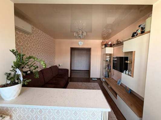 Продам трехкомнатную (3-комн.) квартиру, Вертолётчиков ул, 1, Москва г