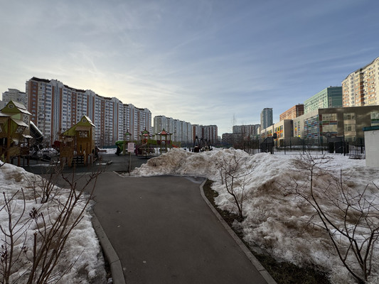 Продам трехкомнатную (3-комн.) квартиру, Вертолётчиков ул, 1, Москва г