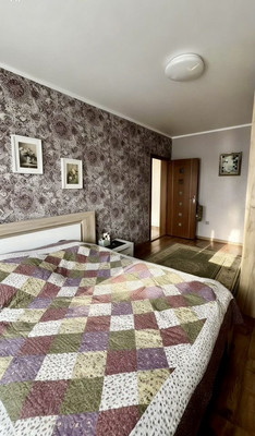 Продам двухкомнатную (2-комн.) квартиру, Луговая ул, 1к1, Калининград г