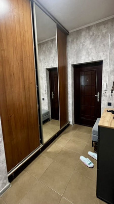 Продам двухкомнатную (2-комн.) квартиру, Луговая ул, 1к1, Калининград г