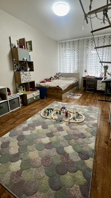 Продам двухкомнатную (2-комн.) квартиру, Луговая ул, 1к1, Калининград г