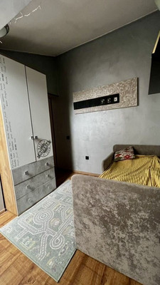 Продам двухкомнатную (2-комн.) квартиру, Луговая ул, 1к1, Калининград г