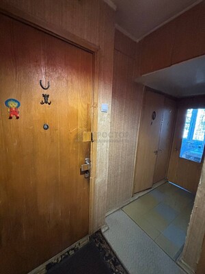 Продам трехкомнатную (3-комн.) квартиру, Профсоюзная ул, 136к2, Москва г