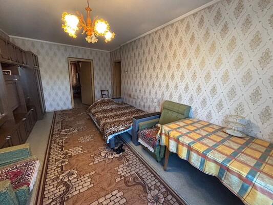 Продам трехкомнатную (3-комн.) квартиру, Профсоюзная ул, 136к2, Москва г