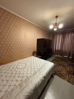 Продам трехкомнатную (3-комн.) квартиру, Профсоюзная ул, 136к2, Москва г