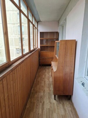 Продам однокомнатную (1-комн.) квартиру, Малахитовая ул, 10к2, Москва г