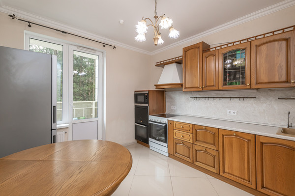 Продам двухкомнатную (2-комн.) квартиру, Игоря Мерлушкина ул, 6, Красногорск г