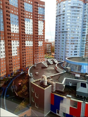 Продам трехкомнатную (3-комн.) квартиру, Калинина ул, 5, Химки г