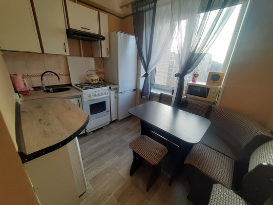 Сдам двухкомнатную (2-комн.) квартиру, Светлановский пр-кт, 52, Санкт-Петербург г