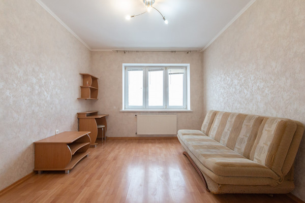 Продам однокомнатную (1-комн.) квартиру, Маршала Борзова ул, 93В, Калининград г