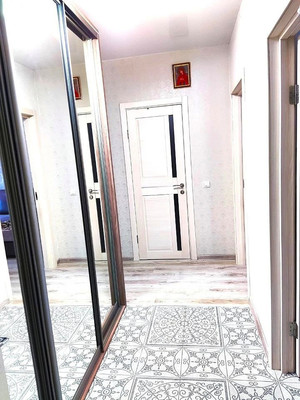 Продам двухкомнатную (2-комн.) квартиру, Рихарда Зорге ул, 1, Калининград г