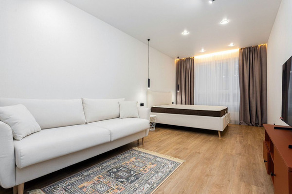 Продам однокомнатную (1-комн.) квартиру, Артиллерийская ул, 85а, Калининград г