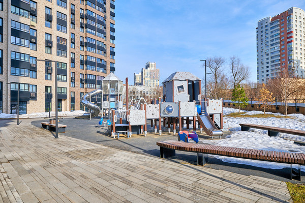 Продам трехкомнатную (3-комн.) квартиру, Фестивальная ул, 29к1, Москва г