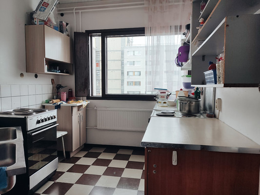 Продам комнату в 12-комн. квартире, Горняков пр-кт, 2кБ, Костомукша г