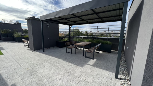 Продам однокомнатную (1-комн.) квартиру, Стекольная ул, 39, Калининград г