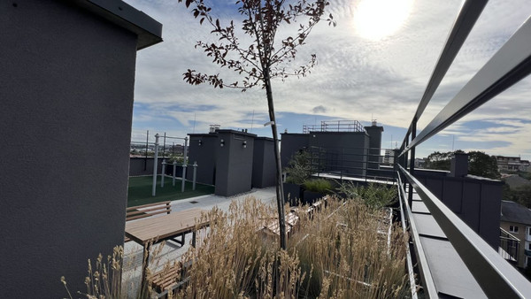 Продам однокомнатную (1-комн.) квартиру, Стекольная ул, 39, Калининград г