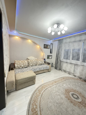 Продам двухкомнатную (2-комн.) квартиру, Дзержинского ул, 63, Тихорецк г