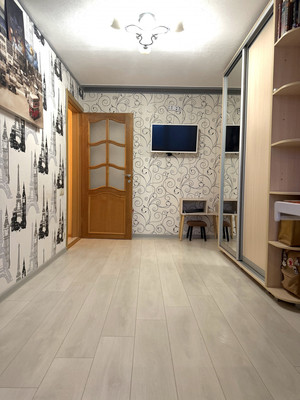 Продам двухкомнатную (2-комн.) квартиру, Дзержинского ул, 63, Тихорецк г