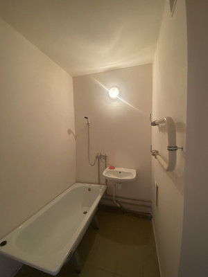 Продам трехкомнатную (3-комн.) квартиру, Теряева ул, 9, Ростов-на-Дону г