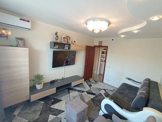 Продам двухкомнатную (2-комн.) квартиру, Геологов (Белые Столбы мкр.) ул, 10, Домодедово г