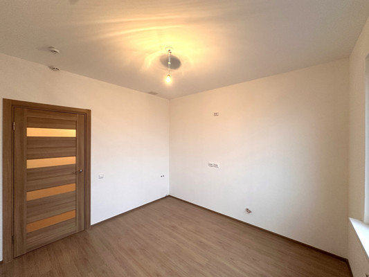 Продам многокомнатную квартиру, Лидии Зверевой ул, 9к1, Санкт-Петербург г