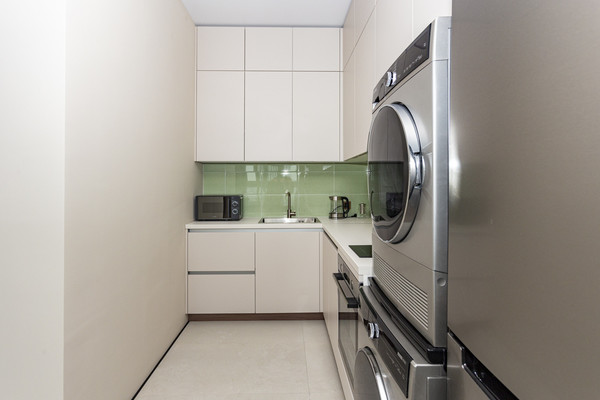 Сдам однокомнатную (1-комн.) квартиру, Мосфильмовская ул, 98к1, Москва г