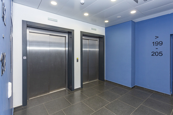 Сдам однокомнатную (1-комн.) квартиру, Мосфильмовская ул, 98к1, Москва г