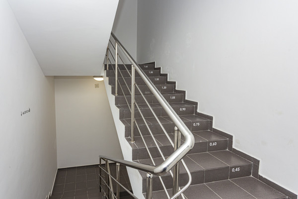 Сдам однокомнатную (1-комн.) квартиру, Мосфильмовская ул, 98к1, Москва г