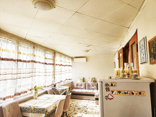 Продам трехкомнатную (3-комн.) квартиру, Киевская ул, 161, Симферополь г