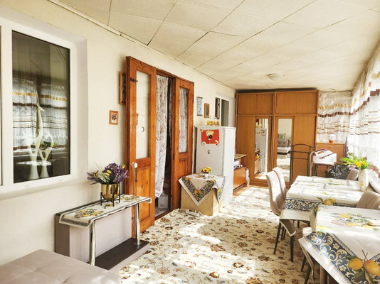 Продам трехкомнатную (3-комн.) квартиру, Киевская ул, 161, Симферополь г