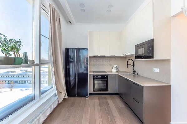 Продам двухкомнатную (2-комн.) квартиру, Мустая Карима ул, 12, Москва г