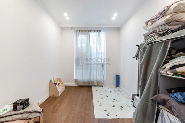 Продам двухкомнатную (2-комн.) квартиру, Мустая Карима ул, 12, Москва г