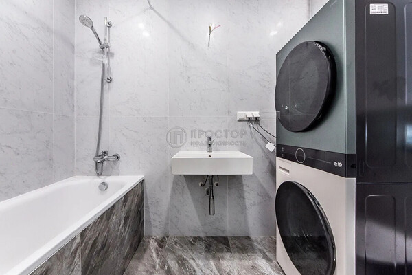 Продам двухкомнатную (2-комн.) квартиру, Мустая Карима ул, 12, Москва г