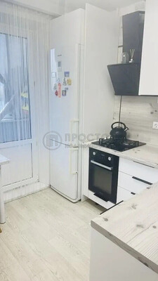 Продам двухкомнатную (2-комн.) квартиру, Большая Черёмушкинская ул, 10к1, Москва г