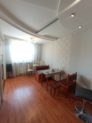 Продам трехкомнатную (3-комн.) квартиру, Садовое Кольцо ул, 19, Октябрьский г